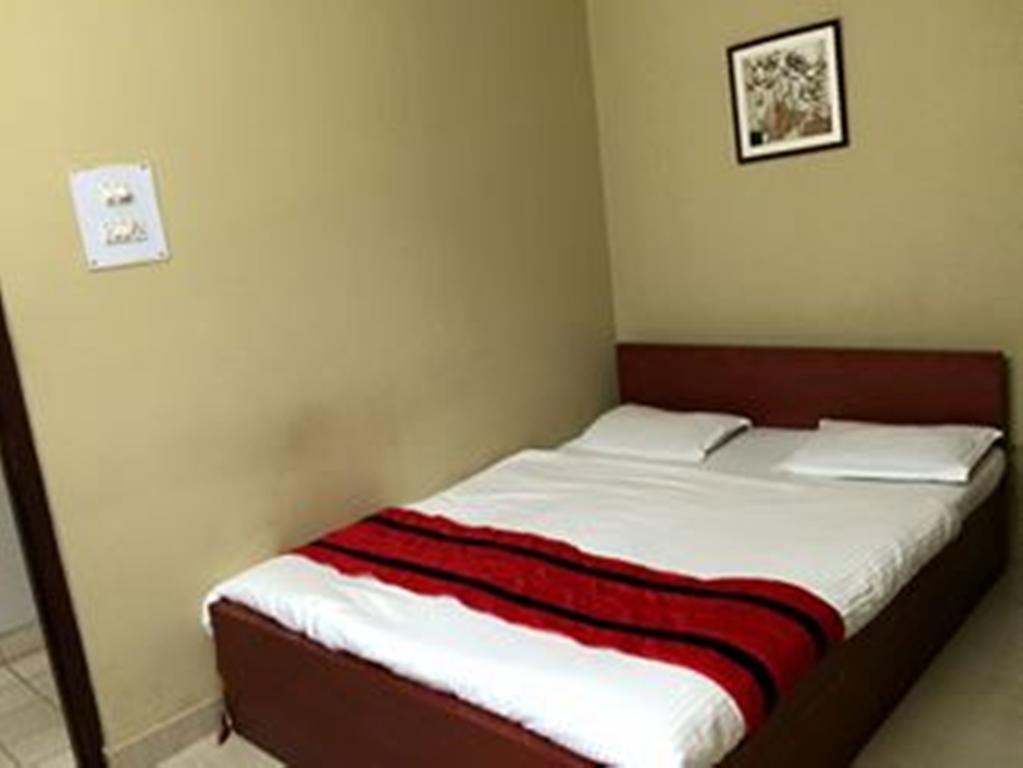 Breeze Hotel Siliguri Exterior photo