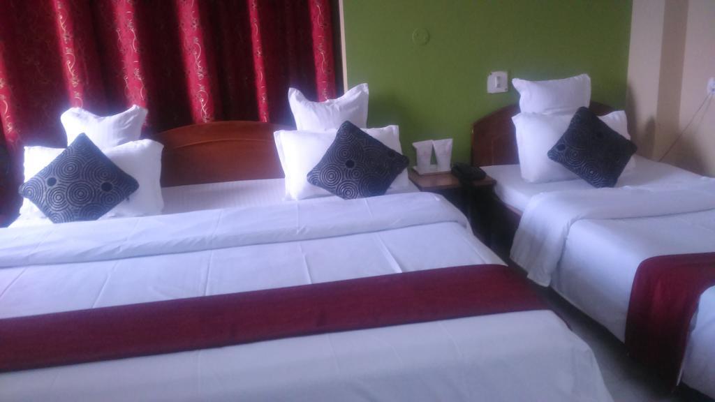 Breeze Hotel Siliguri Room photo