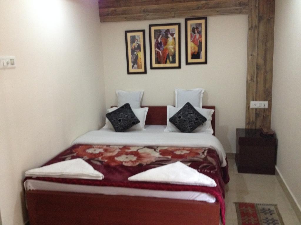 Breeze Hotel Siliguri Room photo