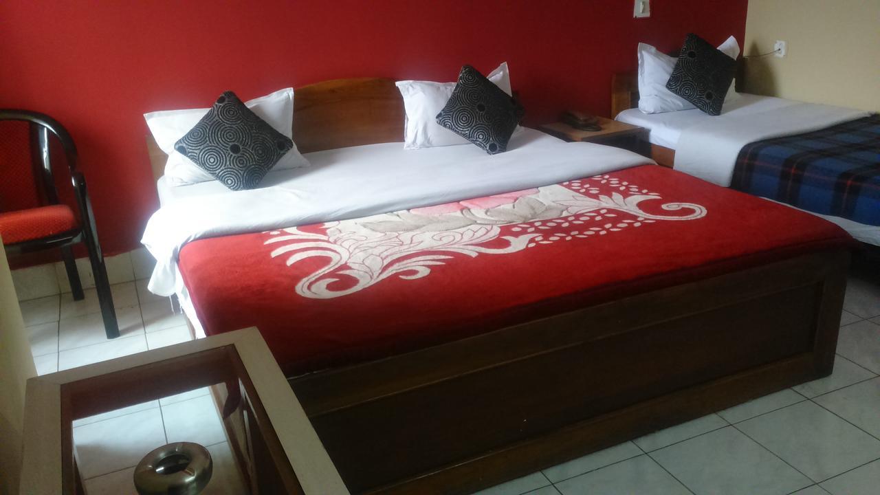 Breeze Hotel Siliguri Exterior photo